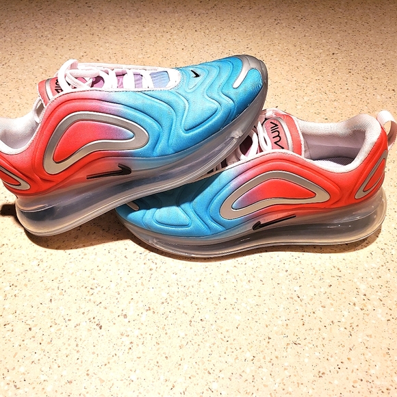 🆕️ Nike Air Max 720 'Pink Sea' 🌊 - Picture 3 of 16